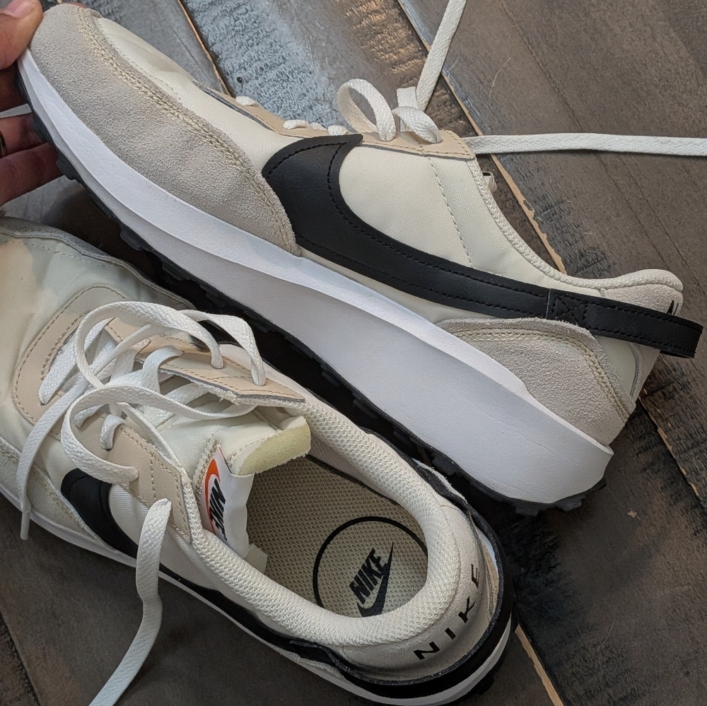 Nike Waffle Debut "Sanddrift/Black/White" Women's Shoe - Picture 12 of 12